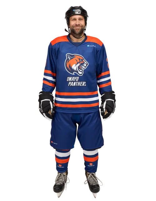  Le modèle mesure 175 cm  cm et porte une taille  L