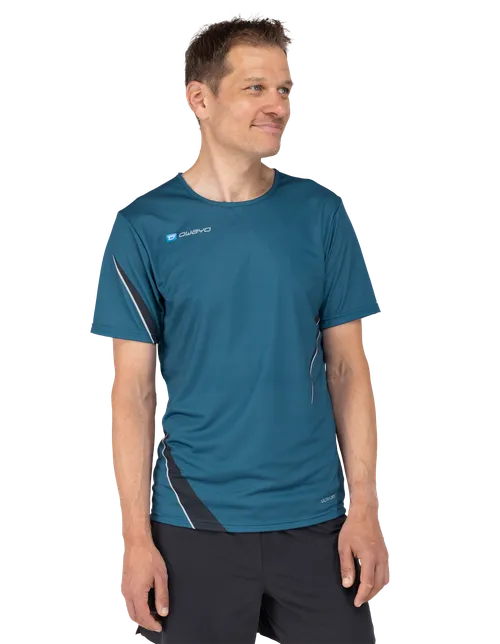  Le modèle mesure 189 cm et porte une taille  6