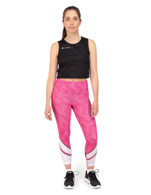  Le modèle mesure 165 cm et porte une taille  S2
