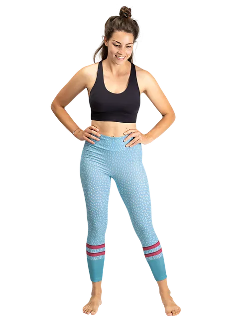  Le modèle mesure 173 cm  cm et porte une taille  S4